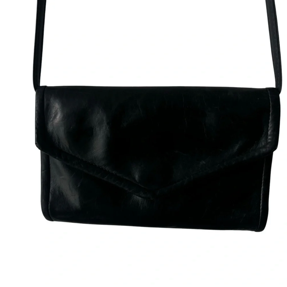 Julia Duren Vintage Rainguarded Leather Black Crossbody Envelope Wallet Bag